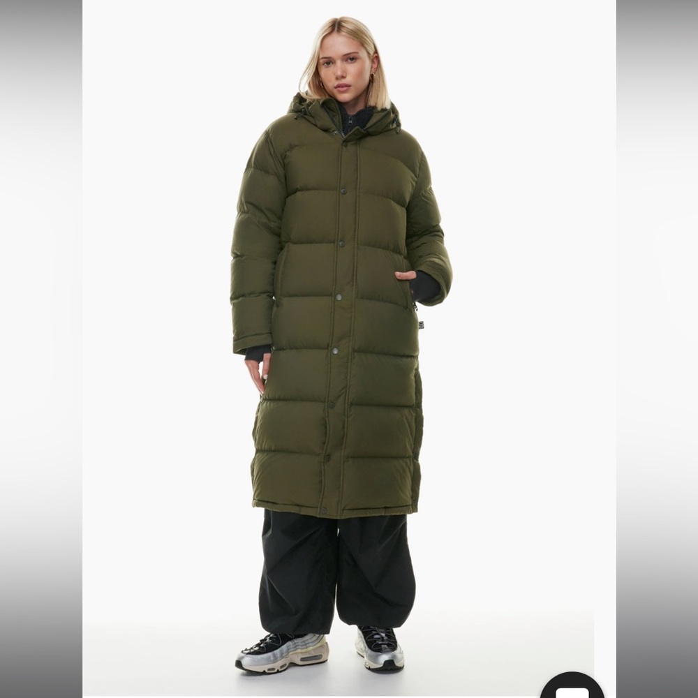 Aritzia Super Puff Long in Canopy Green XL